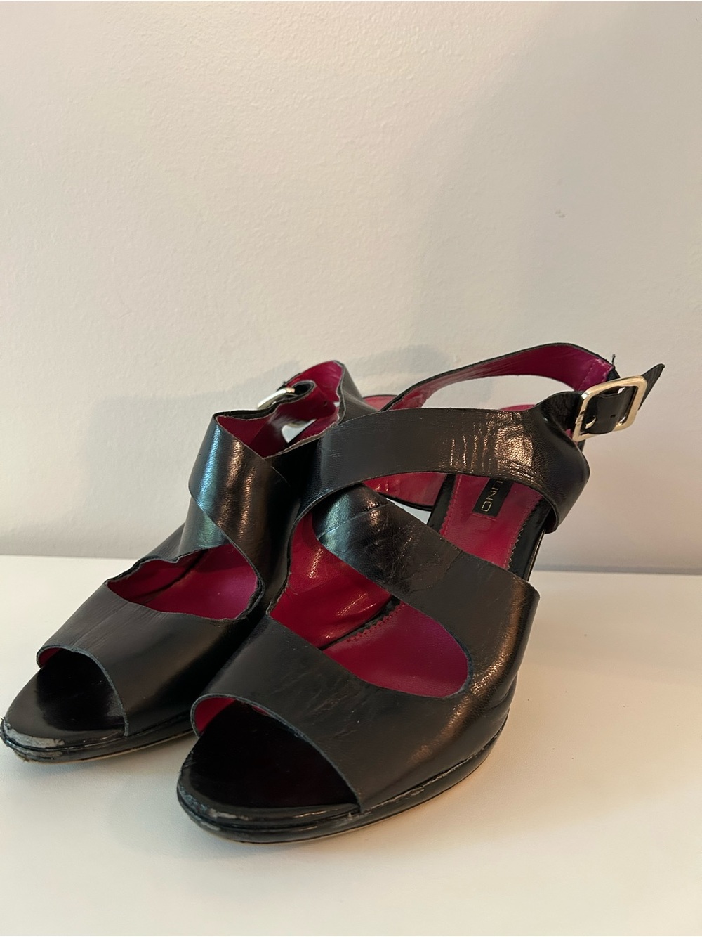 Bandolino Black Leather Crisscross Open-Toe Slingback Heels with Wine Insole
